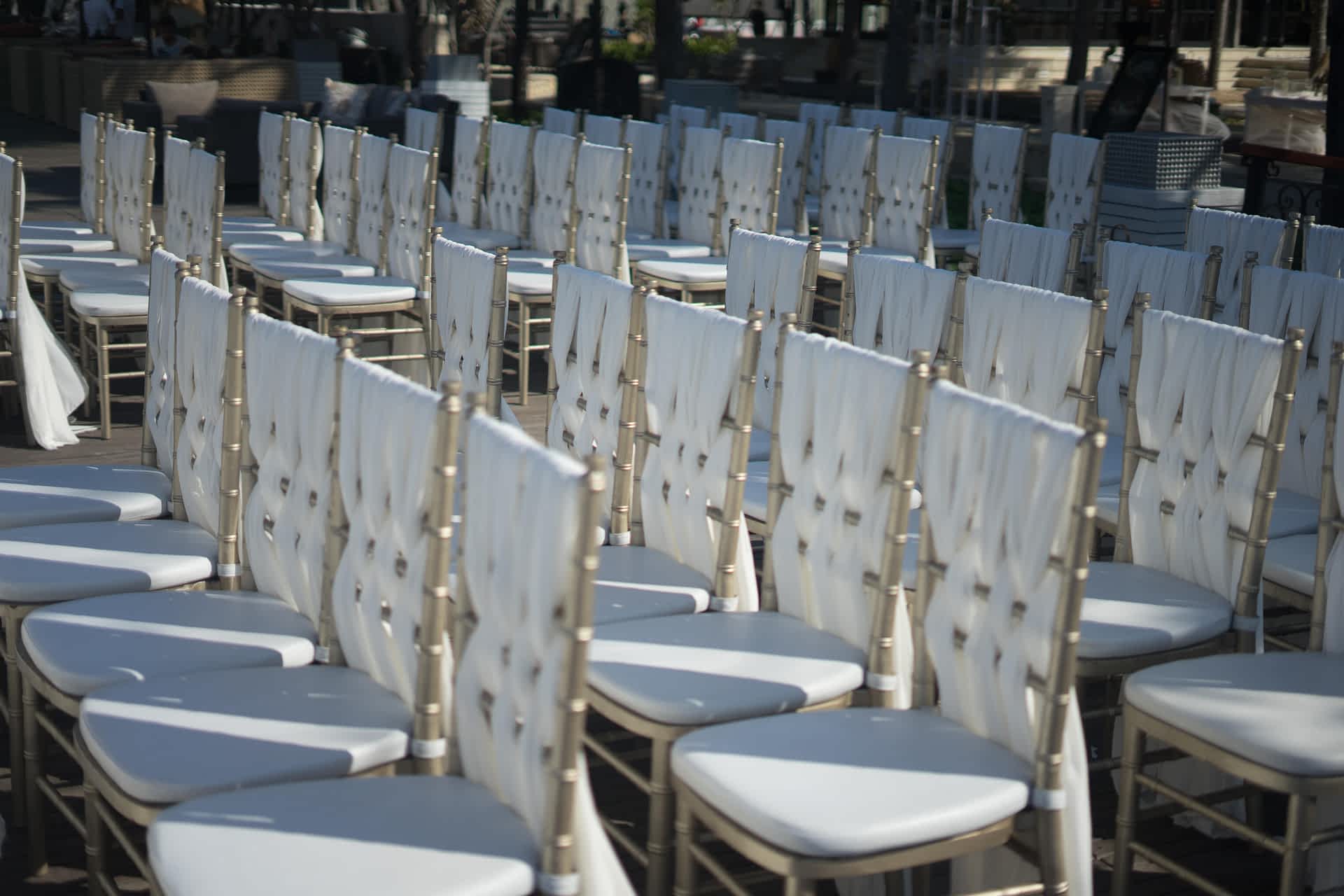 table & chairs